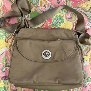 Baggalinni Crossbody